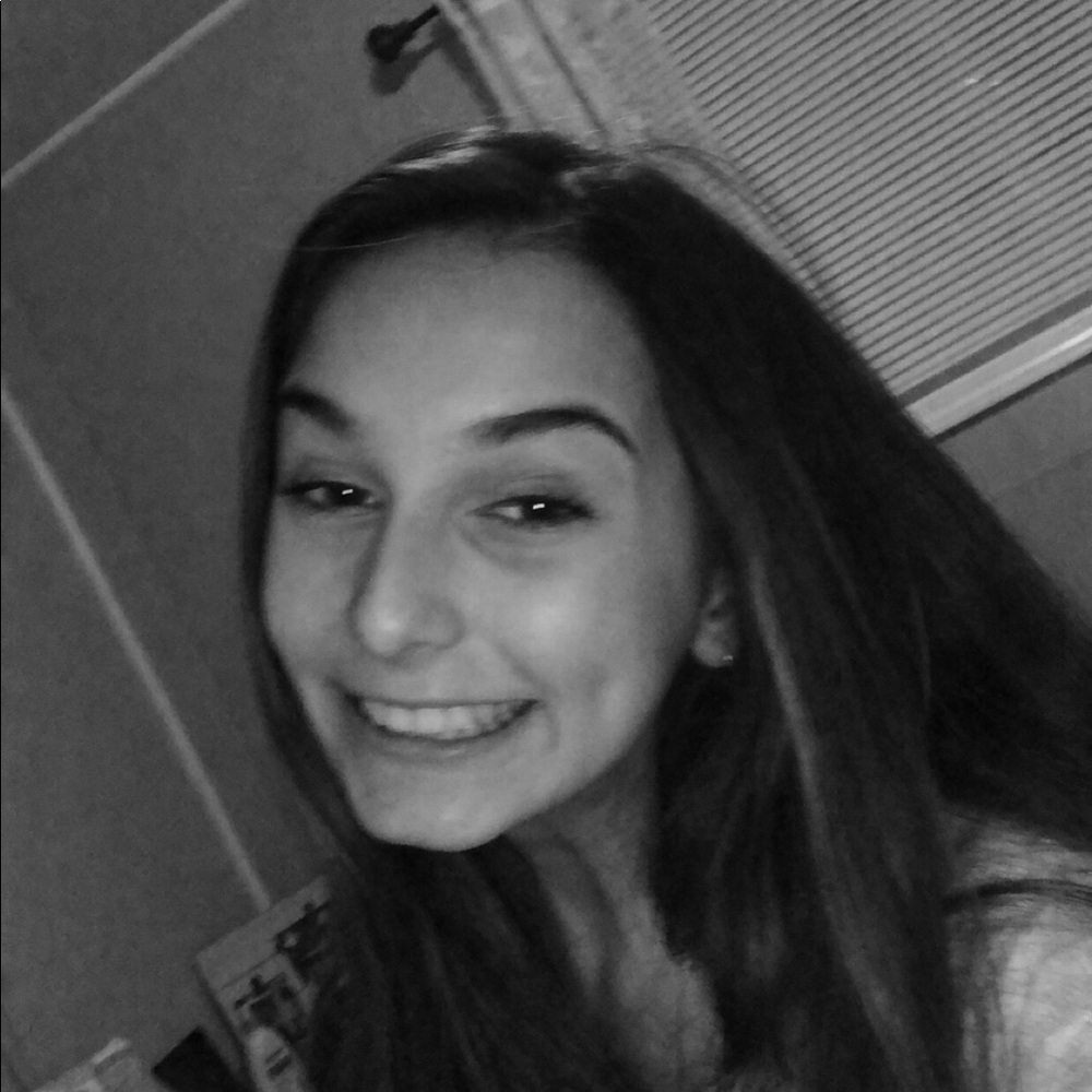 Meet your Posher, Emina